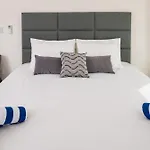 Lujo Y Calidez En Barcelona Condos